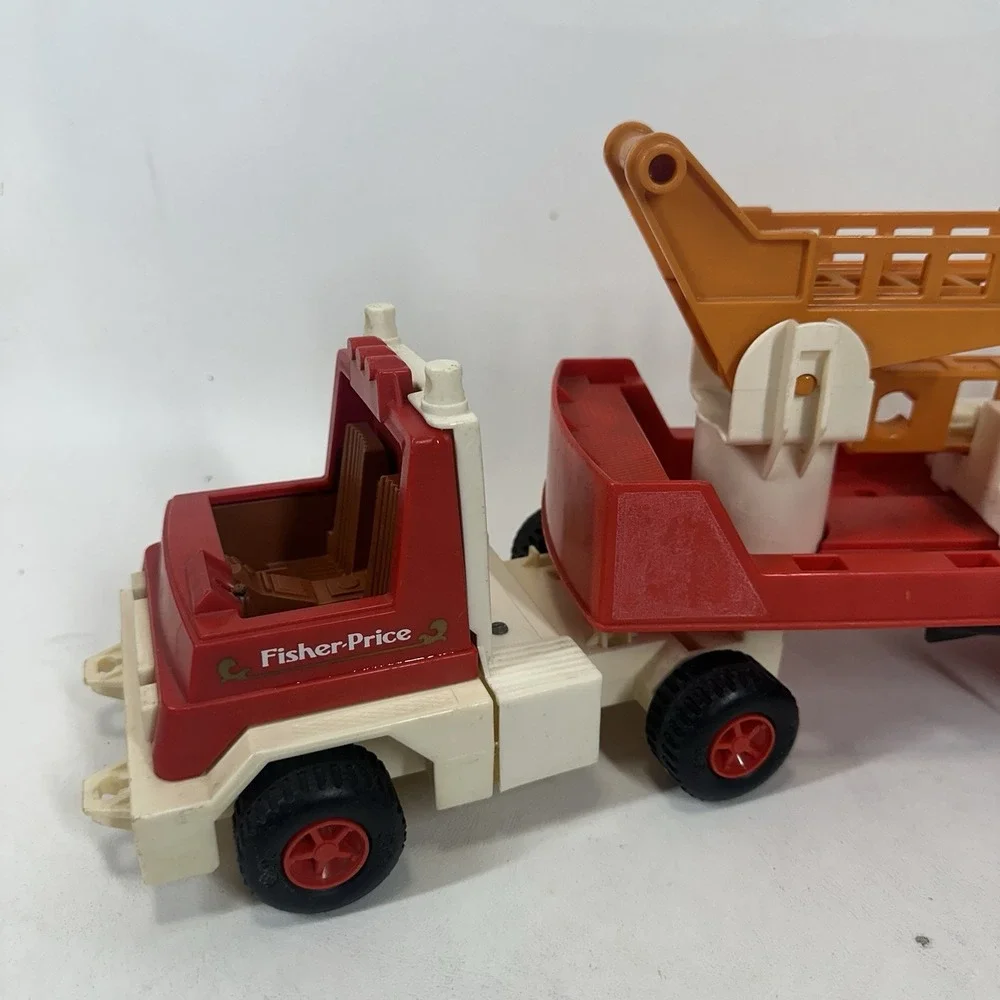 Fisher-Price Husky Helper Hook & Ladder FIRE TRUCK #319 Vintage‎ 1978